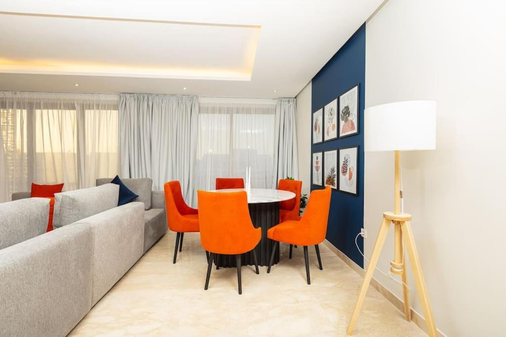 Modern 2Br Retreat In Marina Sale Luxury Living Hajja Exterior foto