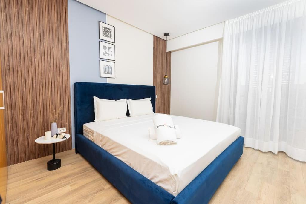 Modern 2Br Retreat In Marina Sale Luxury Living Hajja Exterior foto